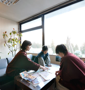 ラウンジご利用の様子